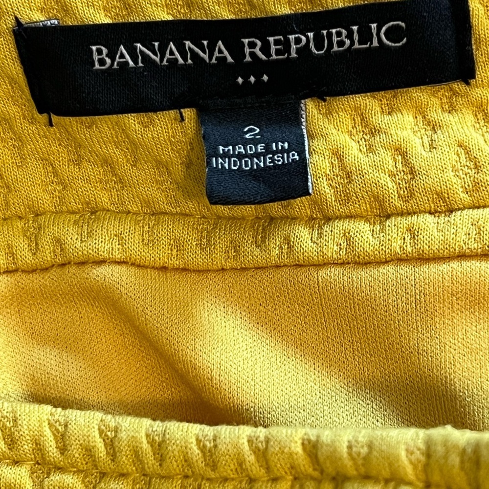 💛Banana Republic Mustard Mini Pencil Skirt NWOT - Picture 3 of 4